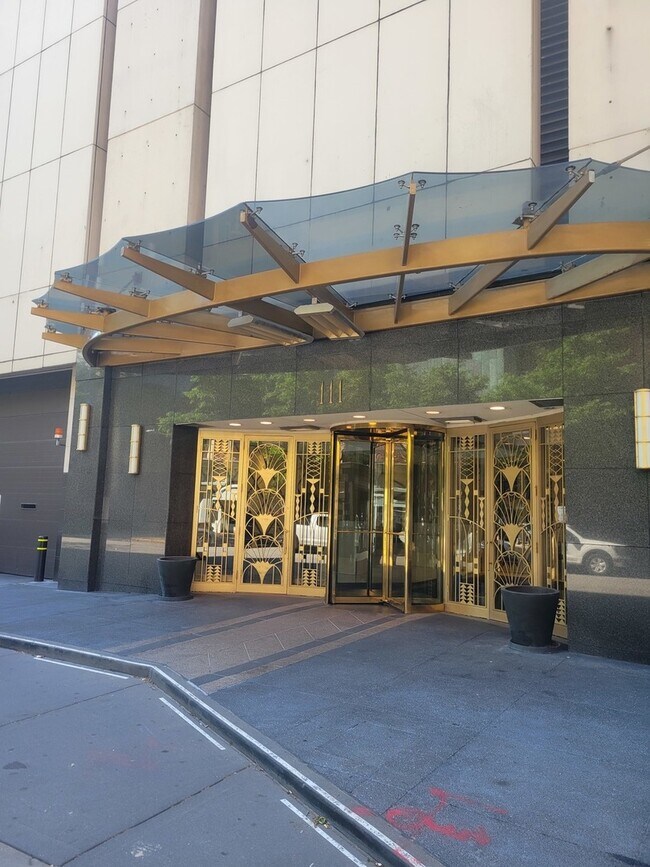 Foto del edificio - 111 E Chestnut St