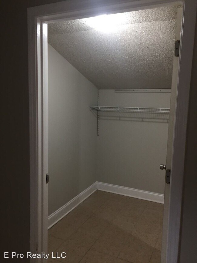 Building Photo - 3 br, 1.5 bath House - 272 Whitworth Dr SW
