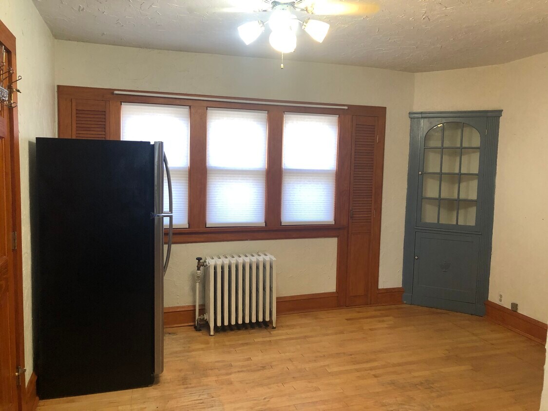 Foto principal - 2783A S Howell Ave