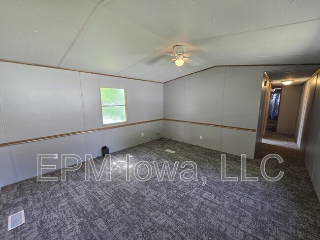 Foto del edificio - 700 W Ridgeway Ave