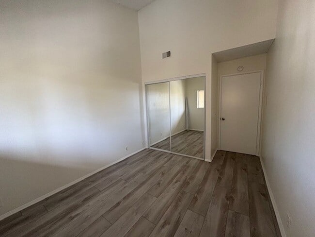 Foto del edificio - Three minutes from the beach!