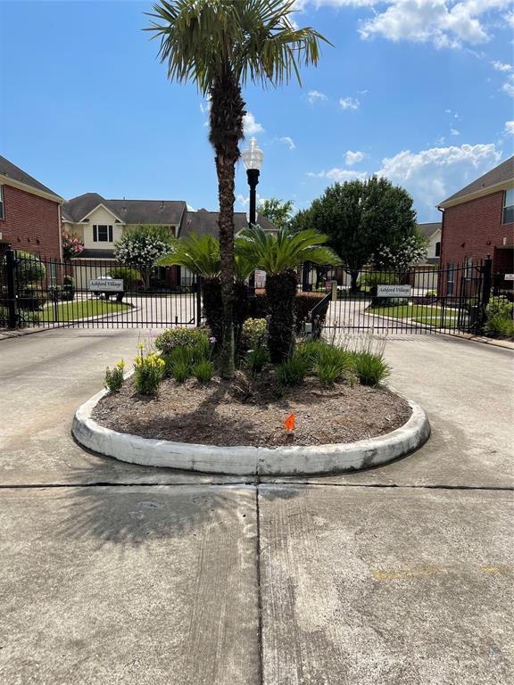 Foto del edificio - 1408 S Friendswood Dr