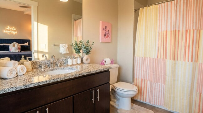 Building Photo - 1715 8th St NW