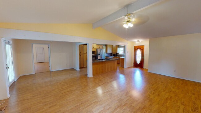 Building Photo - 802 N Juniper St