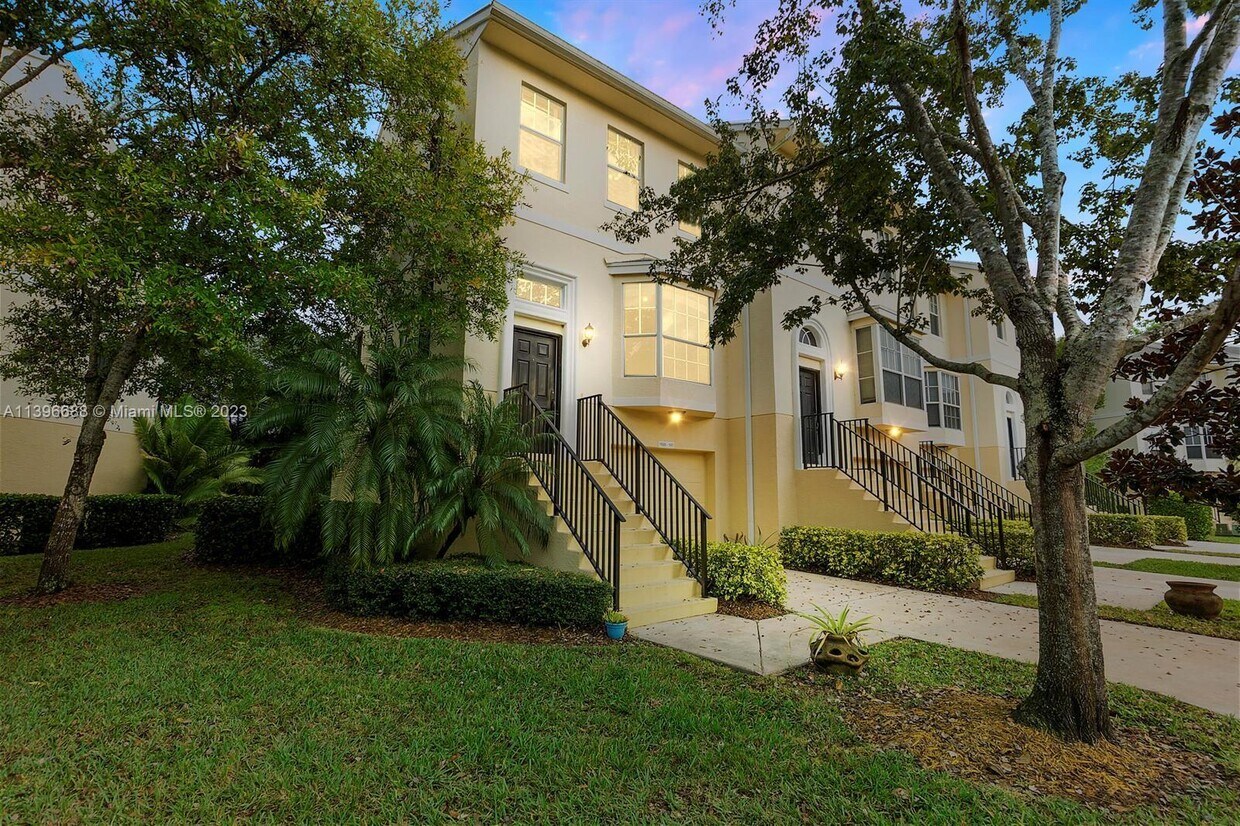 1620 42nd Square, Vero Beach, FL 32960 Townhome Rentals in Vero Beach