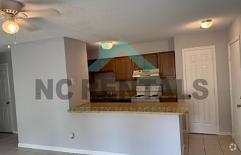 Building Photo - 1311 Park Glen Dr