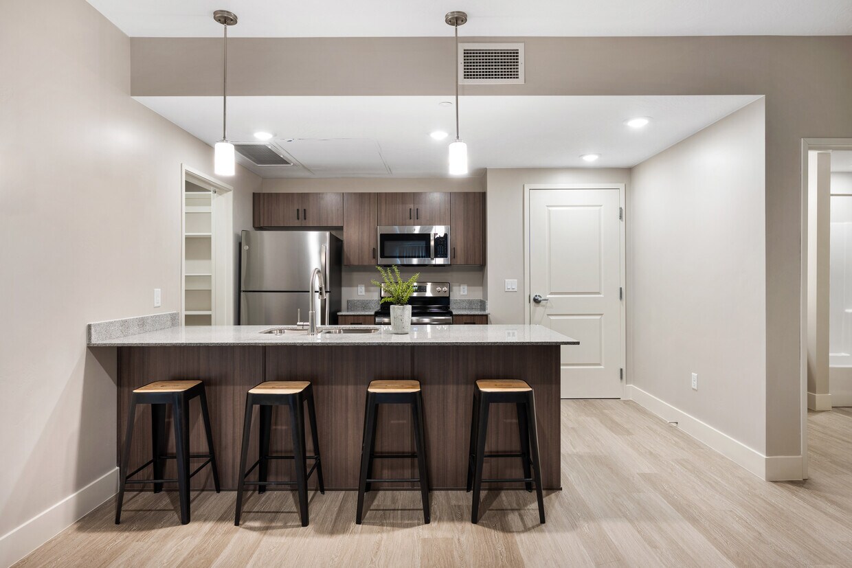 Trailhead Apartments 45 N Red Trail Ln Washington, UT Apartments