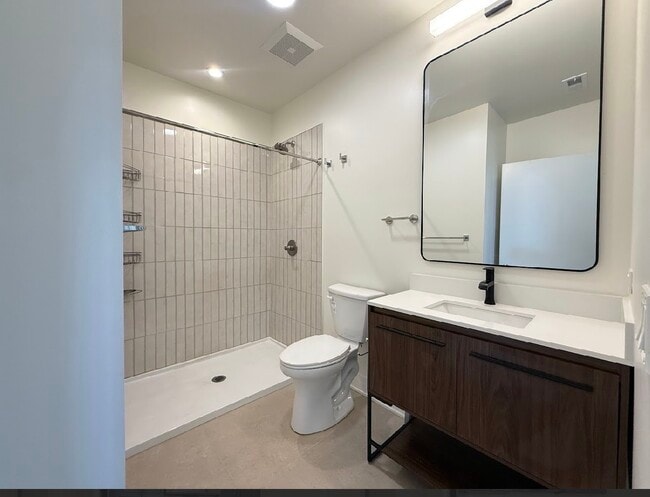 Building Photo - 3801 W 26th St