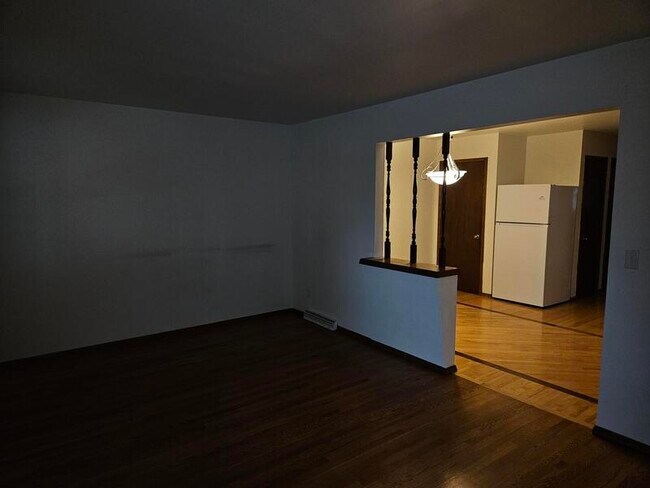 Foto del edificio - 1097-1099 Laurel Ct