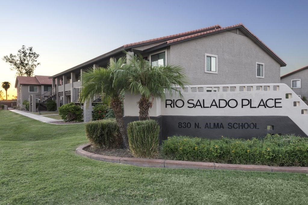 Primary Photo - 830 Alma School N Rd
