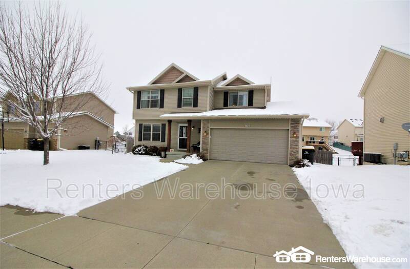 165 SE Pleasant View Dr, Waukee, IA 50263 House Rental in Waukee, IA