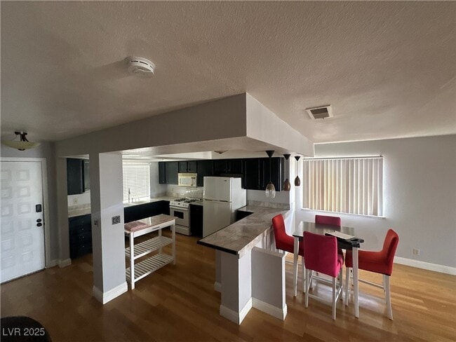 Building Photo - 2807 Tulip Ct