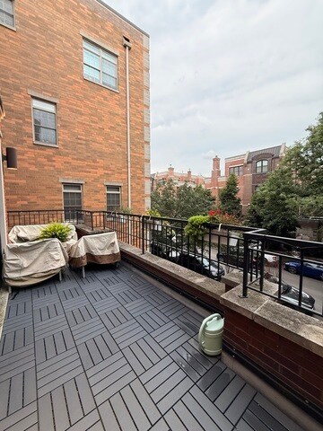 Foto del edificio - 2319 W Wabansia Ave