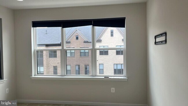 Building Photo - 42366 Zenith Terr