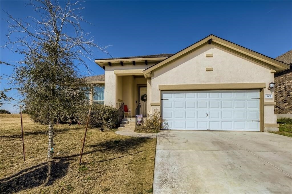 Foto principal - 349 Tailwind Dr