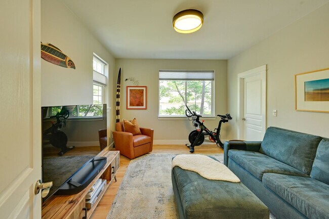 Foto del edificio - 2237 NW Torrey Pines Dr