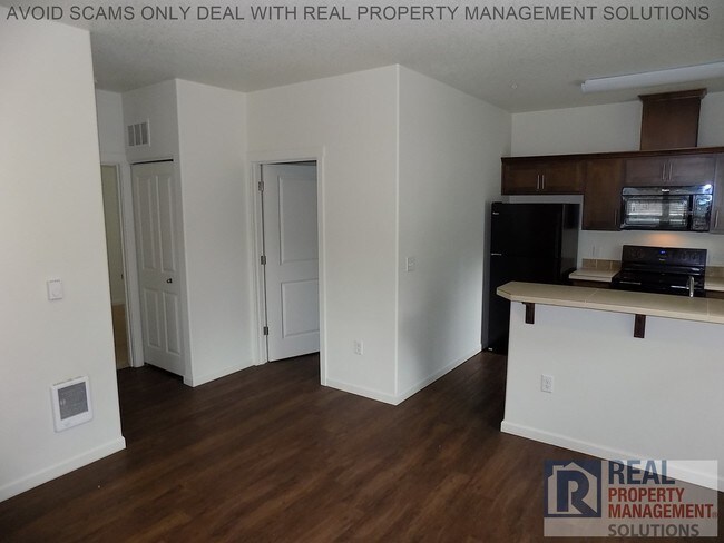 Building Photo - 16280 SW 113th Ave