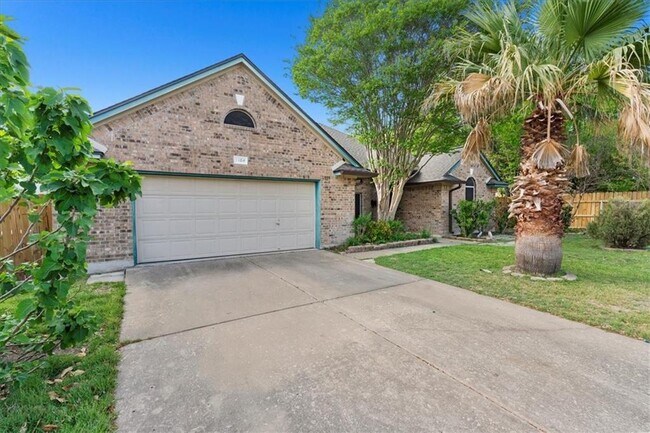 Building Photo - 1106 Rocky Creek Dr