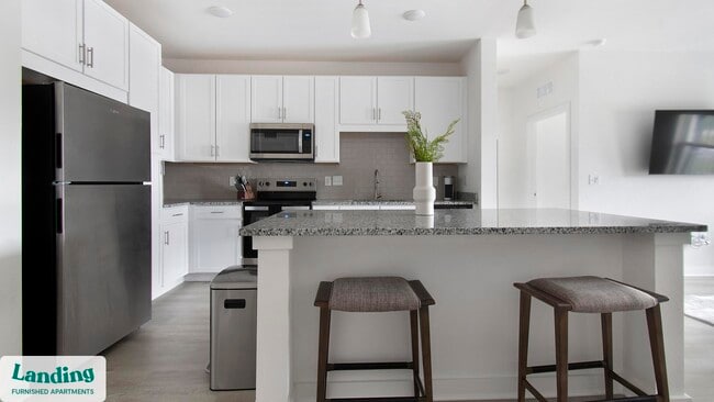 Building Photo - 12525 Tibbets Ln