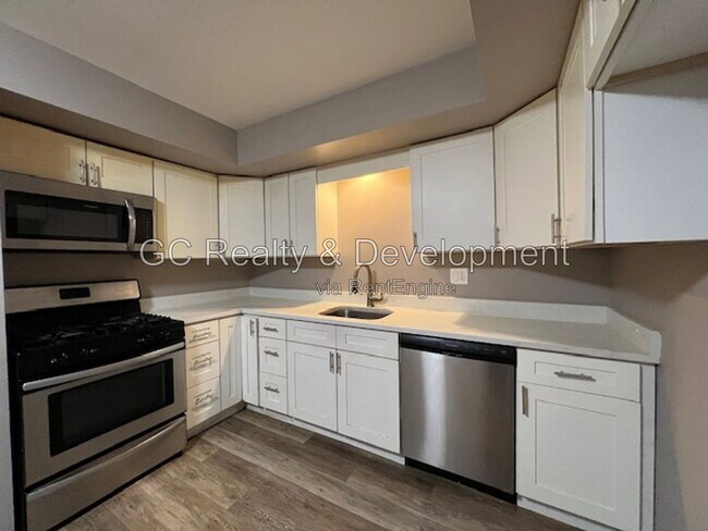 Foto del edificio - 314 N Warwick Ave