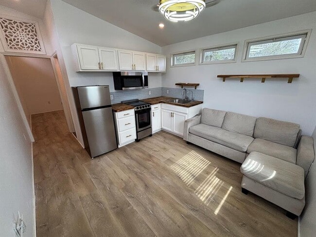 Foto del edificio - 1002 Spanish Oak Trail