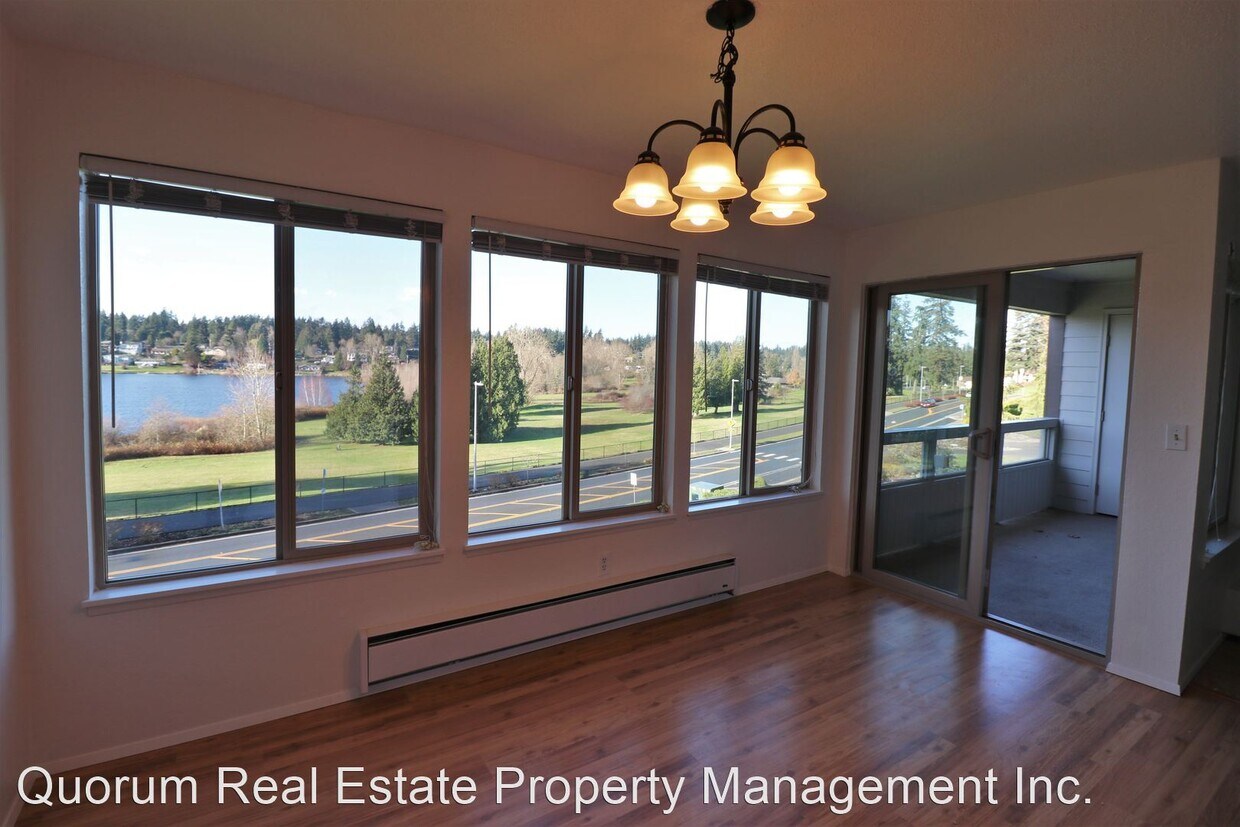 Foto principal - 2 br, 1 bath House - 23507 Lakeview Dr #B203