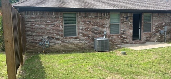 Foto del edificio - 1700 S Dixieland Rd