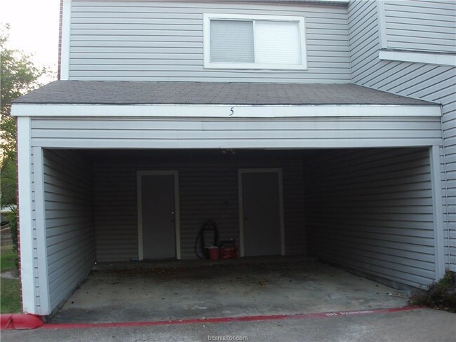 Building Photo - 1500 Olympia Way