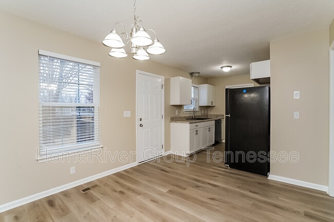 Building Photo - 2619 Lincoya Dr
