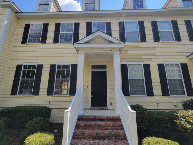 Foto del edificio - 4291 Four Oaks Blvd