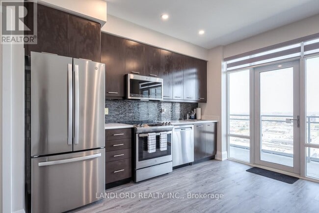 Building Photo - 360 Square One Dr