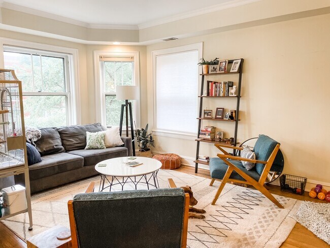 Foto del edificio - 227 N Oak Park Ave