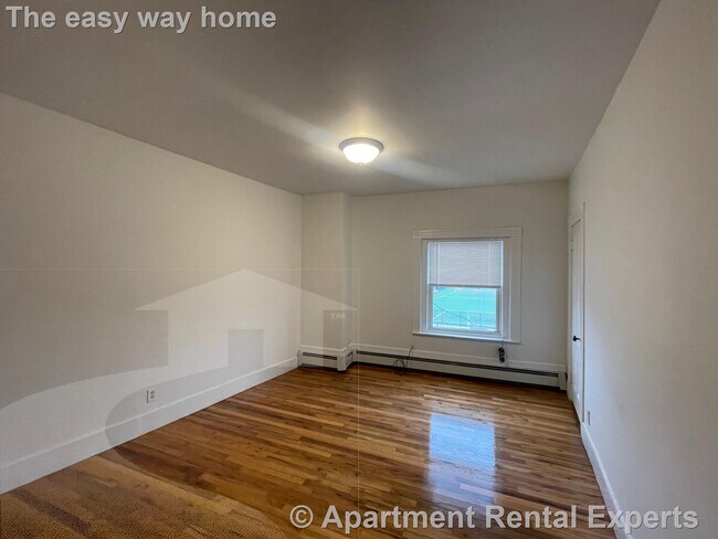 Foto del edificio - 545 Somerville Ave