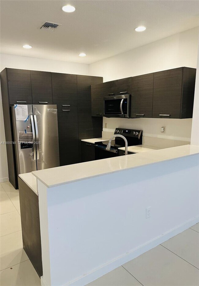 Foto del edificio - 3442 NW 13th St