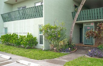 Building Photo - 8913 NW 28th Dr