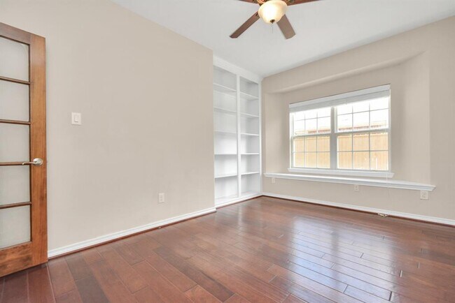 Building Photo - 1324 Altavilla Ln