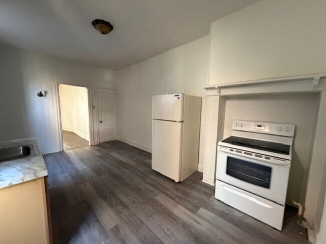 Foto del edificio - 347 E King St