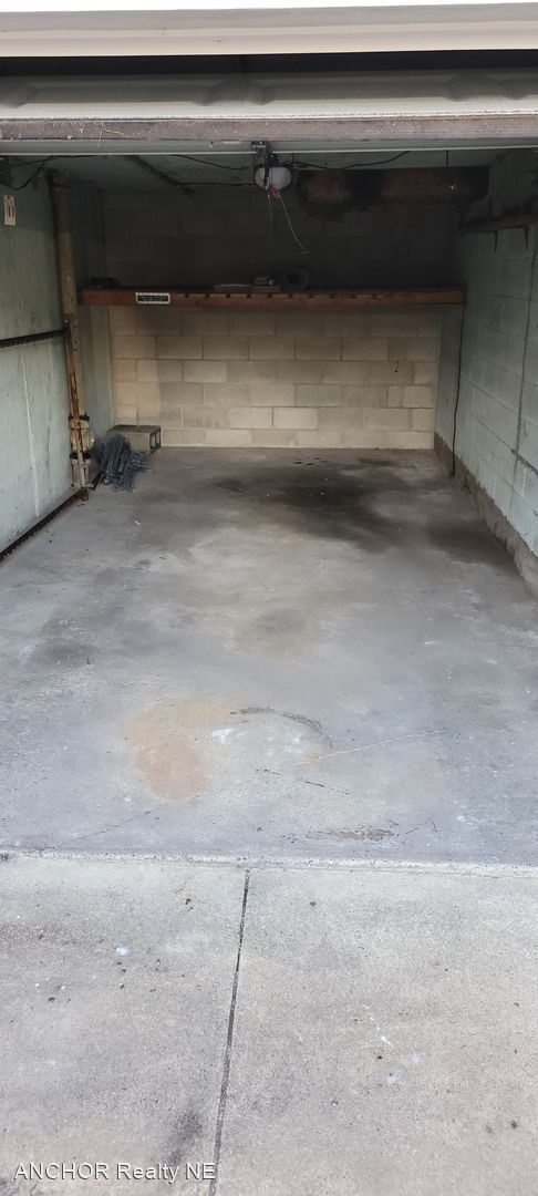 Foto del edificio - 3 br, 1 bath House - 4828 Deveraux Ave.