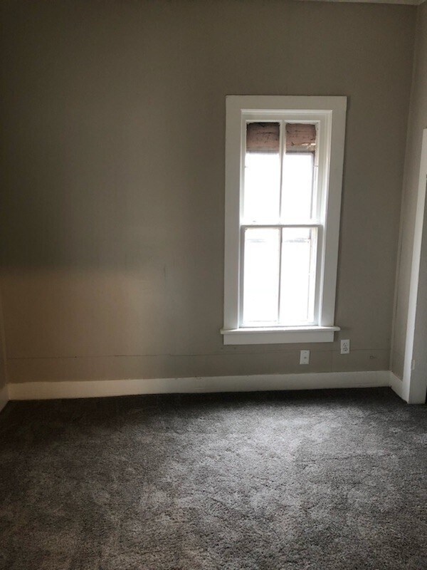Foto del edificio - Charming 3-Bedroom, 1-Bathroom Home with N...