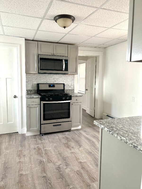 Foto del edificio - 700 Lawrence St