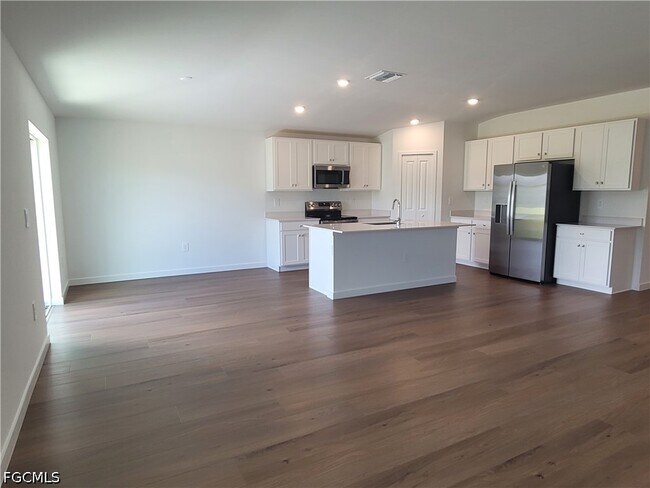 Building Photo - 17360 Cantu Ct