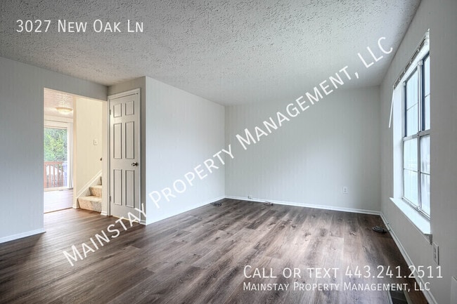 Building Photo - 3027 New Oak Ln