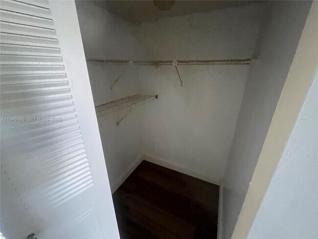 Foto del edificio - 1820 SW 81st Ave