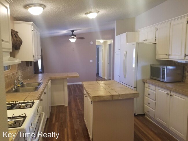 Building Photo - 2309 Camp Mohave Rd