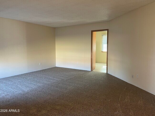 Foto del edificio - 3109 W Augusta Ave