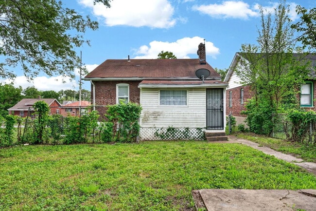Foto del edificio - 6705 St Louis Ave