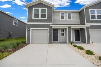 Building Photo - 6584 SW 81st Loop