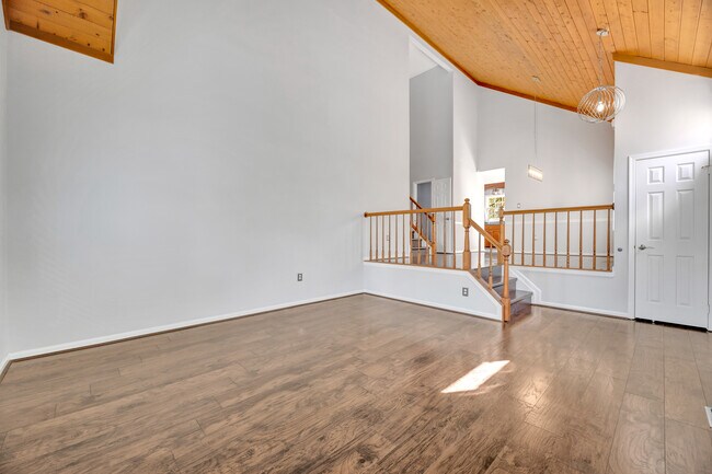 Foto del edificio - 2224 Cherry Leaf Ln