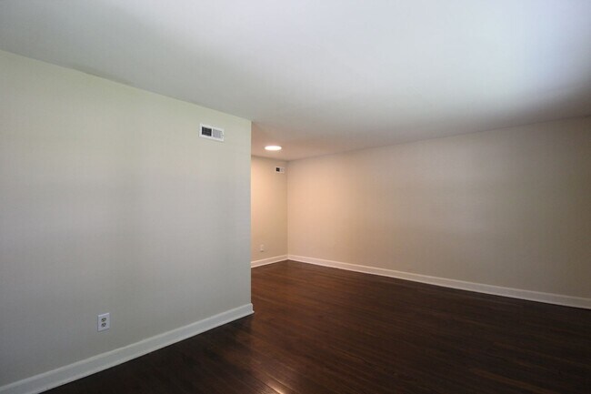 Foto del edificio - Fully Renovated 1 Bedroom 1 Bath in North Kansas City