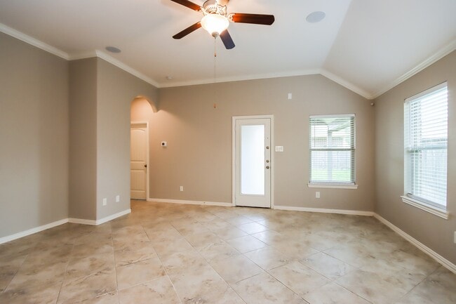 Foto del edificio - 18914 Sorrento Pt Dr